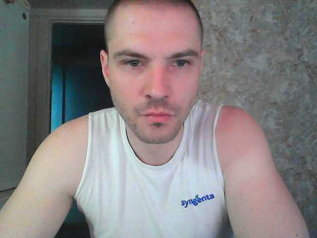 Live sex webcam photo for f1tness-man #290951480