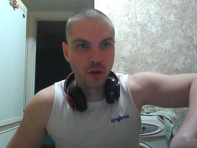 Live sex webcam photo for f1tness-man #290966764