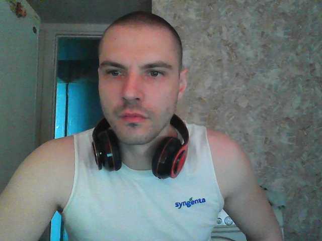 Live sex webcam photo for f1tness-man #290970978