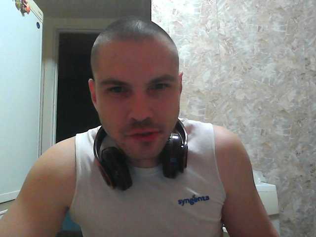 Live sex webcam photo for f1tness-man #290972577