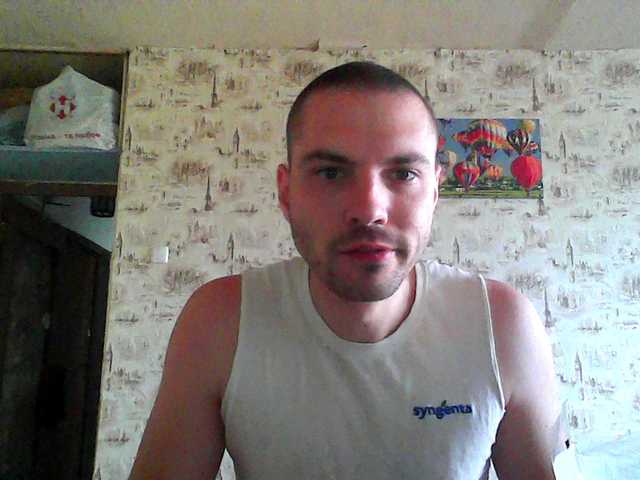 Live sex webcam photo for f1tness-man #291266833