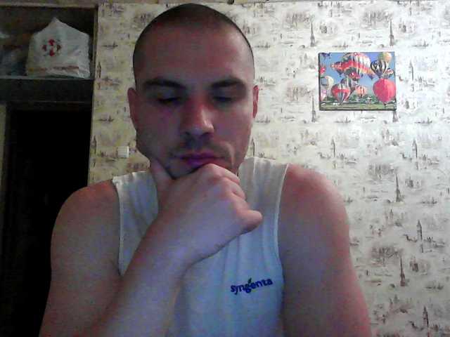 Live sex webcam photo for f1tness-man #291280279