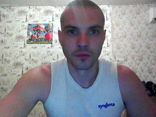 Live sex webcam photo for f1tness-man #291489501