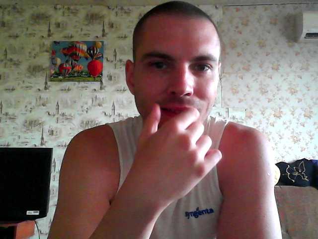 Live sex webcam photo for f1tness-man #291542045