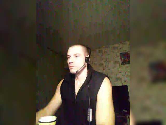 Live sex webcam photo for f1tness-man #292123320