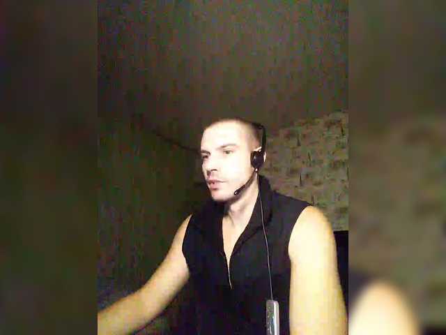 Live sex webcam photo for f1tness-man #292146026