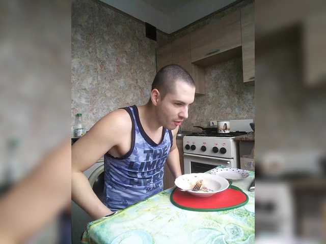 Live sex webcam photo for f1tness-man #292259897