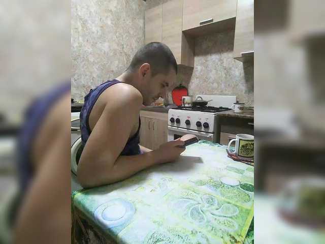 Live sex webcam photo for f1tness-man #292263536