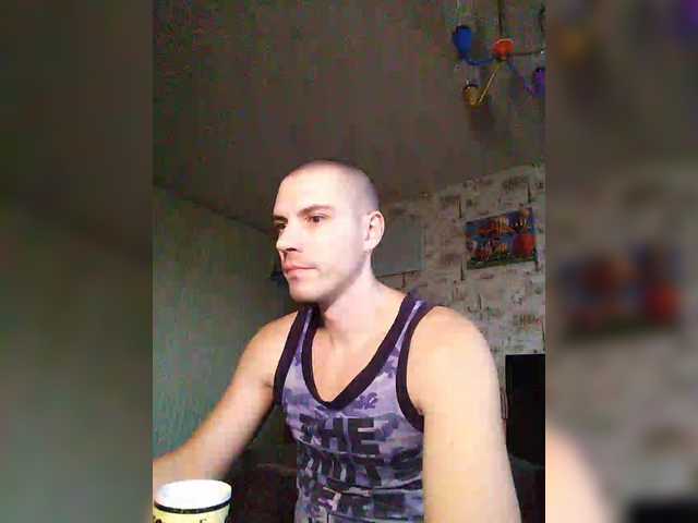 Live sex webcam photo for f1tness-man #292295197