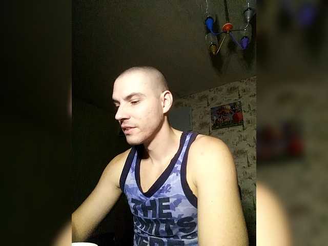 Live sex webcam photo for f1tness-man #292410491