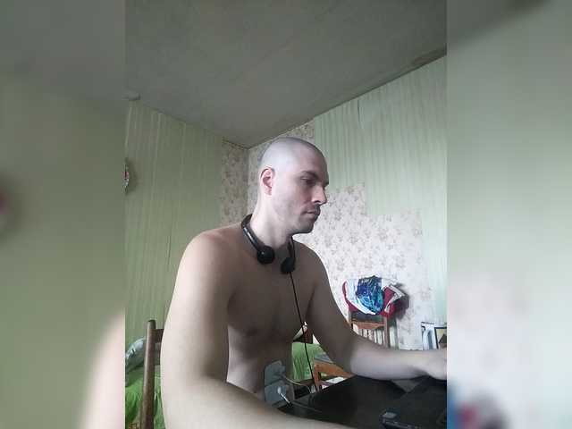 Live sex webcam photo for f1tness-man #294095512