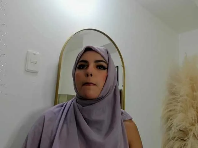 Live sex webcam photo for falakhab- #277631405