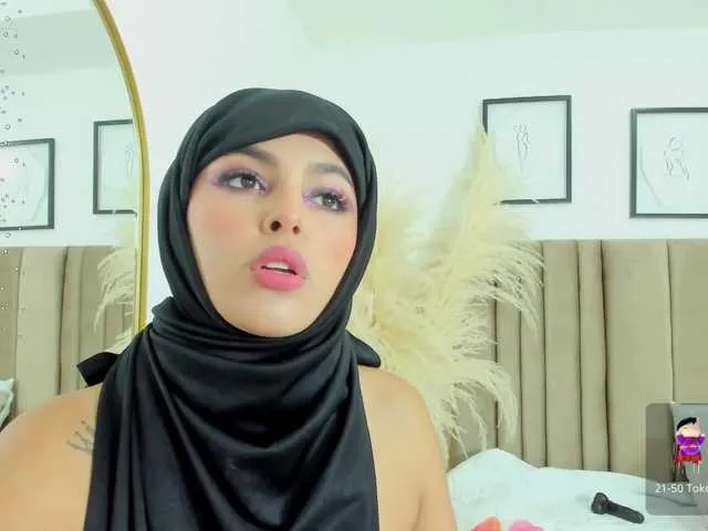 Live sex webcam photo for falakhab- #277743874