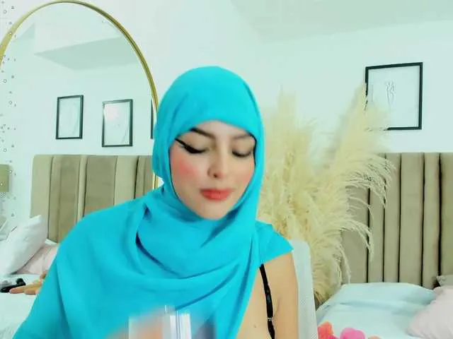 Live sex webcam photo for falakhab- #277758129