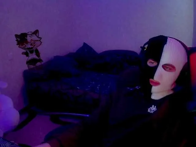 Live sex webcam photo for fame #290661553