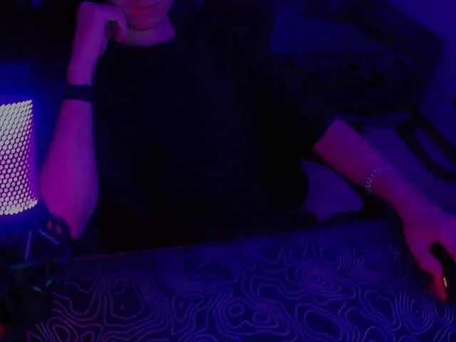 Live sex webcam photo for fame #291780544