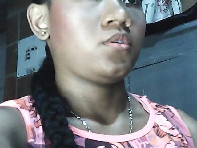Live sex webcam photo for fariana #291039802