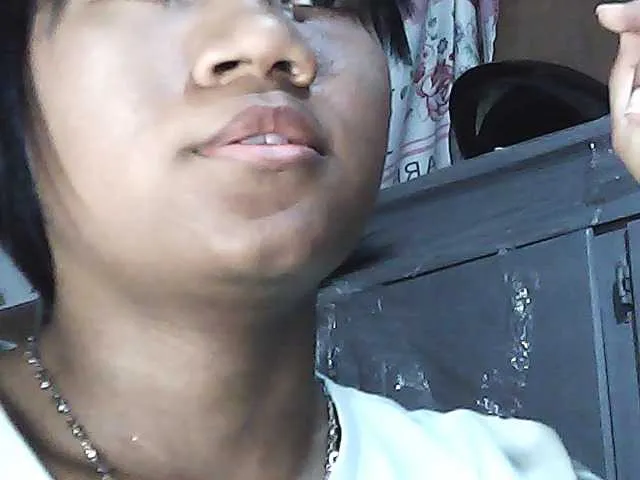 Live sex webcam photo for fariana #291054288