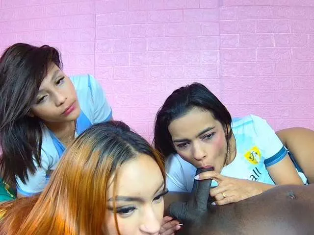 Live sex webcam photo for farianaall #290526533