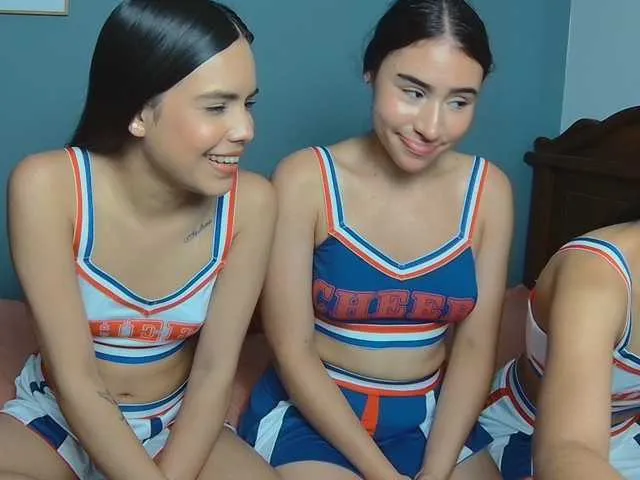 Live sex webcam photo for farianaall #290591433