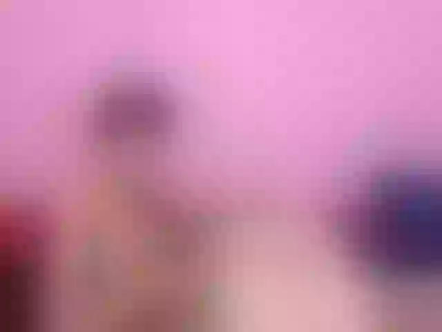 Live sex webcam photo for farianaall #291757947