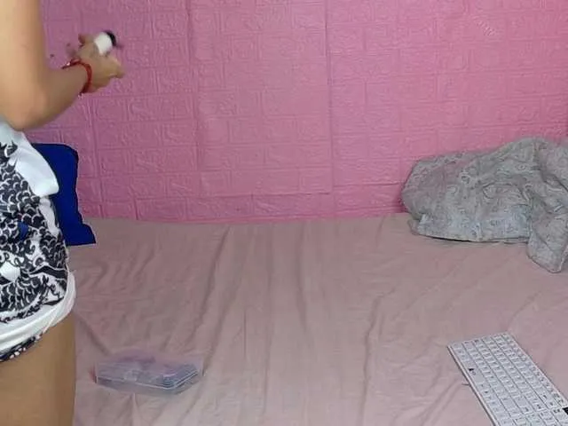 Live sex webcam photo for farianaall #292382057