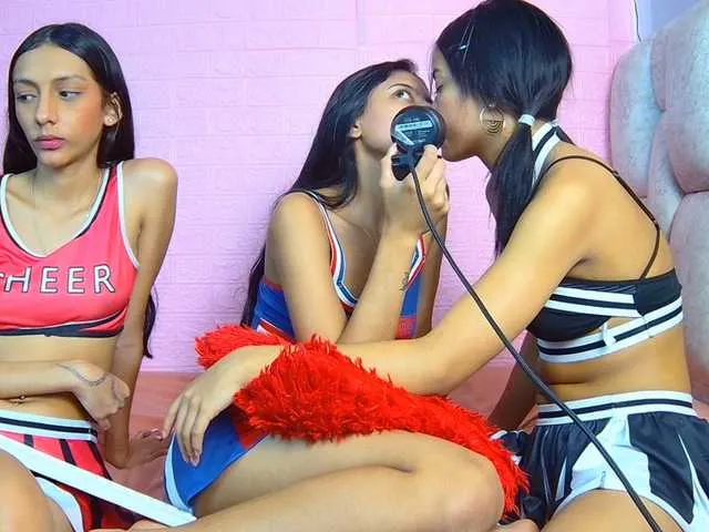 Live sex webcam photo for farianachocolatecrememia #290496818