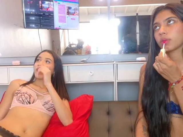 Live sex webcam photo for farianachocolatecrememia #293916815