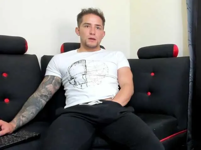 Live sex webcam photo for felipestanf0r #276074377