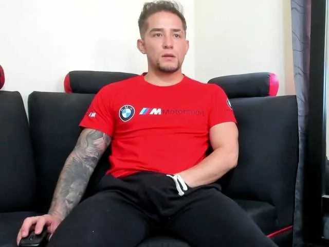 Live sex webcam photo for felipestanf0r #276124115