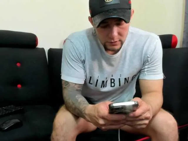 Live sex webcam photo for felipestanf0r #276186313