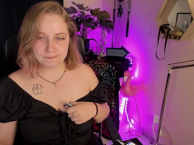 Live sex webcam photo for femmemaggie #278181043