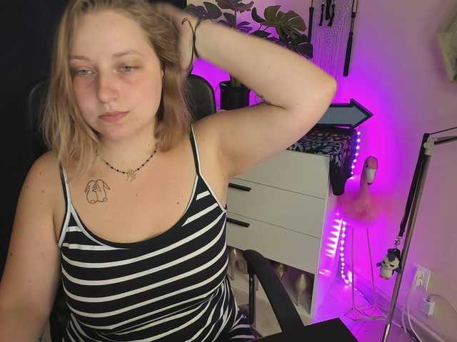 Live sex webcam photo for femmemaggie #287761589