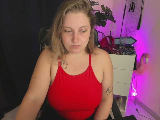 Live sex webcam photo for femmemaggie #289586470