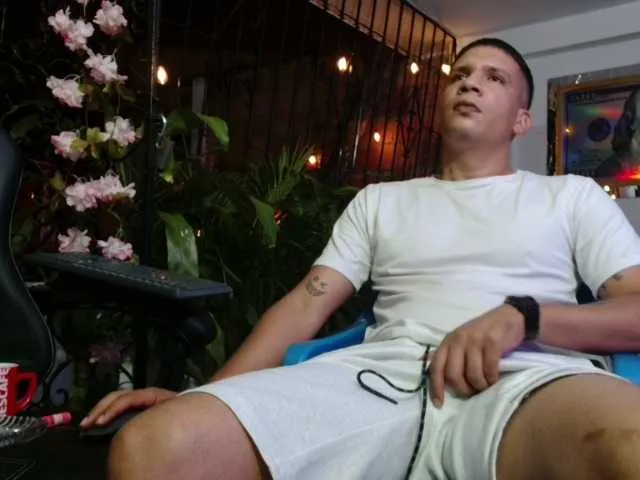 Live sex webcam photo for fiery-boy #291315798