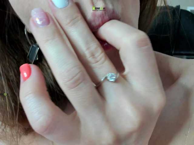 Live sex webcam photo for firstMaja #291345323