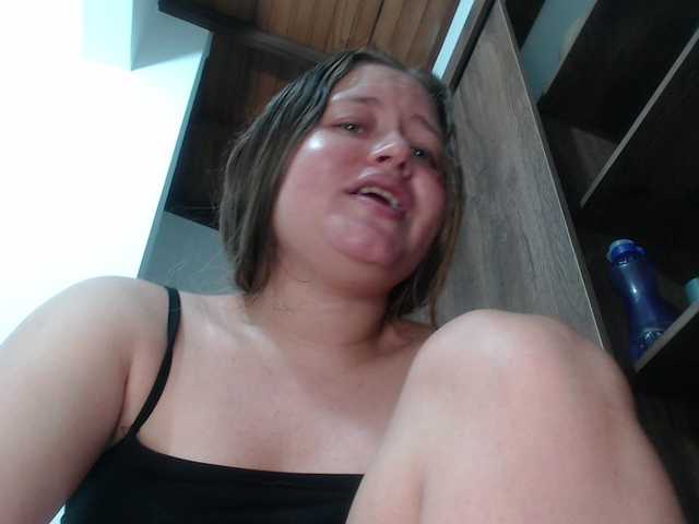 Live sex webcam photo for fisting-roxy #291659040