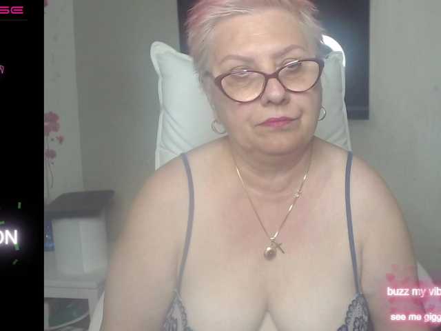 Live sex webcam photo for flamepussy #275824705