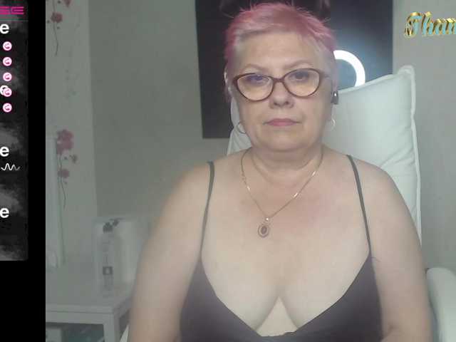 Live sex webcam photo for flamepussy #275974307