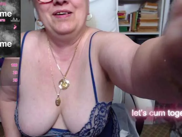 Live sex webcam photo for flamepussy #290393446