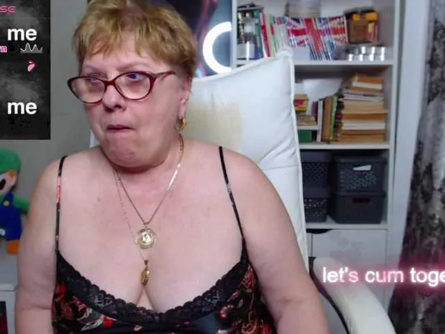 Live sex webcam photo for flamepussy #290500837