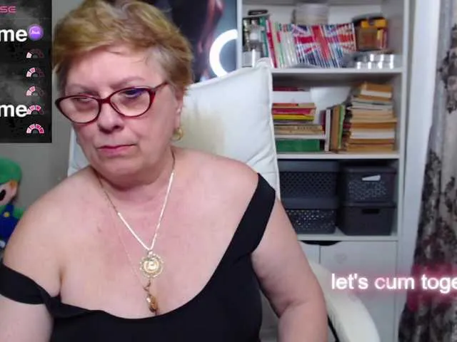 Live sex webcam photo for flamepussy #290527386
