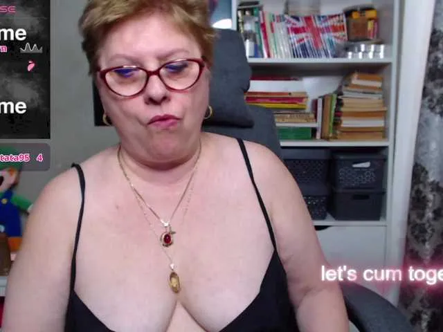 Live sex webcam photo for flamepussy #290654376
