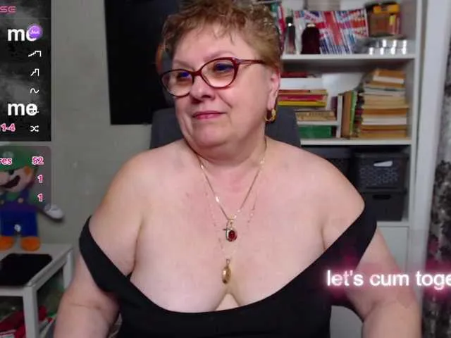 Live sex webcam photo for flamepussy #290738307