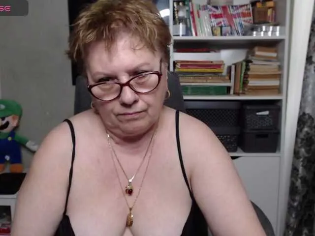 Live sex webcam photo for flamepussy #290839794