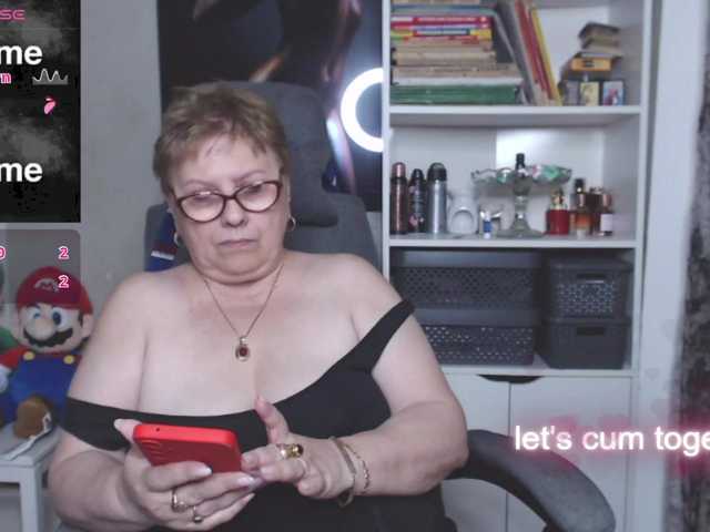 Live sex webcam photo for flamepussy #292149322