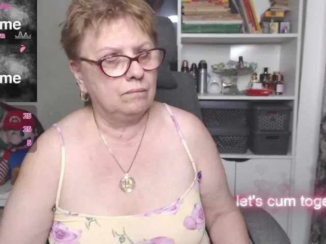 Live sex webcam photo for flamepussy #292295176