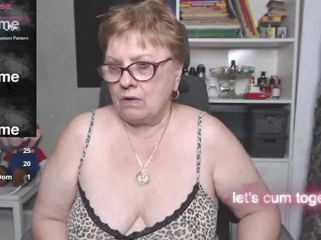 Live sex webcam photo for flamepussy #292363657