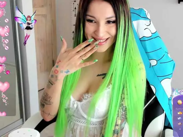 Live sex webcam photo for folinskaayaa #290682870