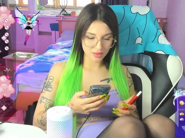 Live sex webcam photo for folinskaayaa #290894566